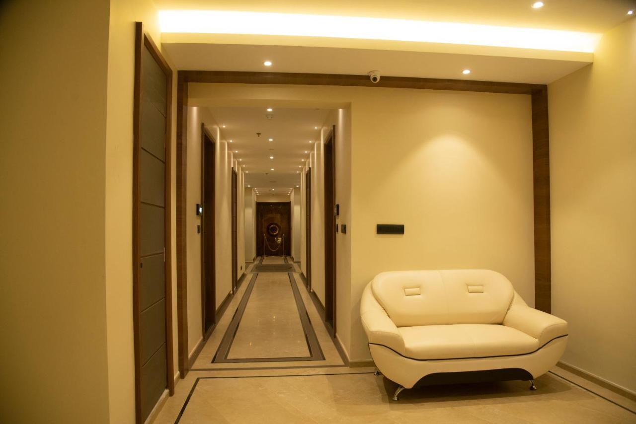 Golden Park Hotel & Resort Māldah Exteriér fotografie